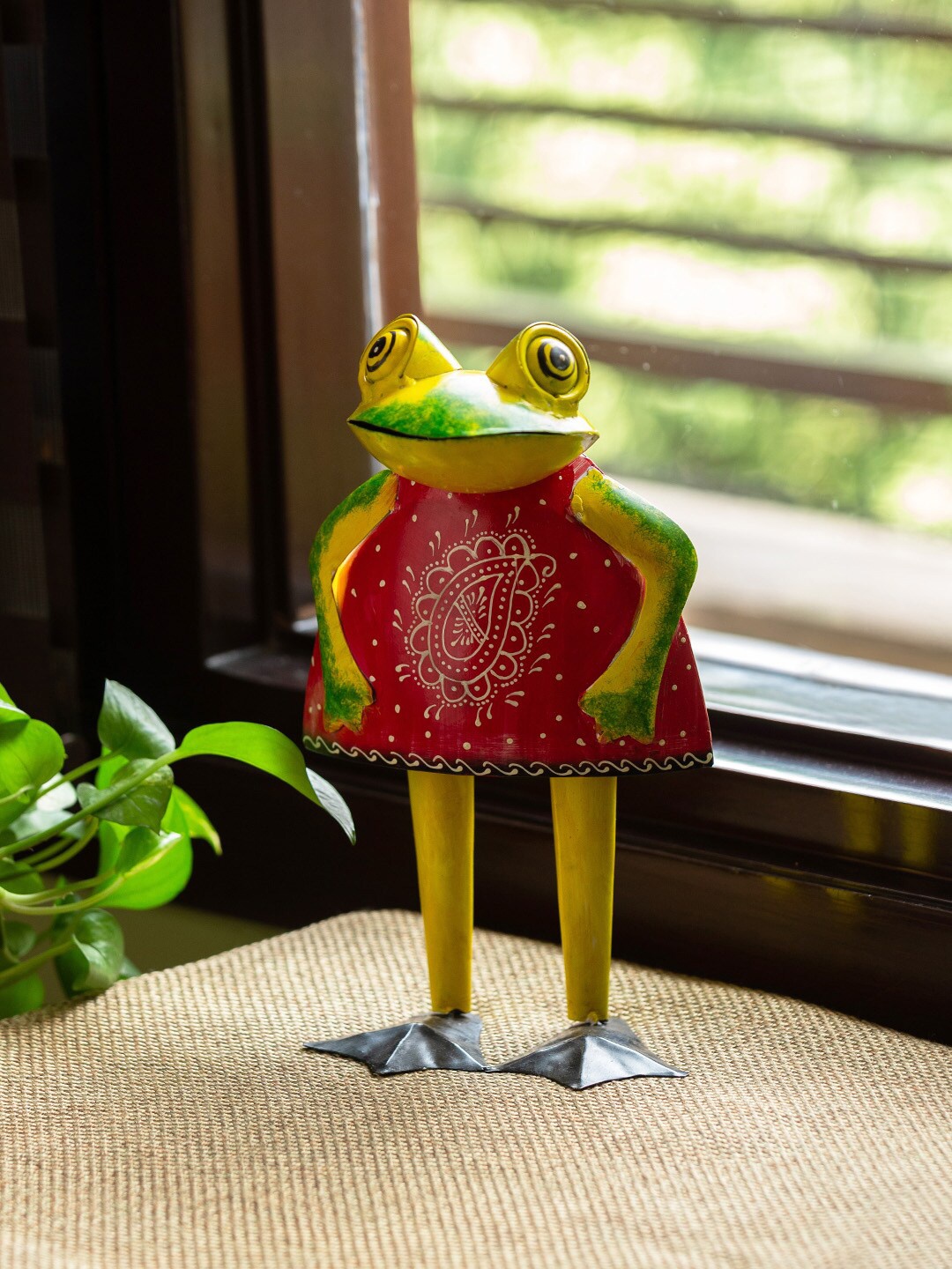 

ExclusiveLane Red & Lime Green Frog Maiden Handpainted Garden Accessories