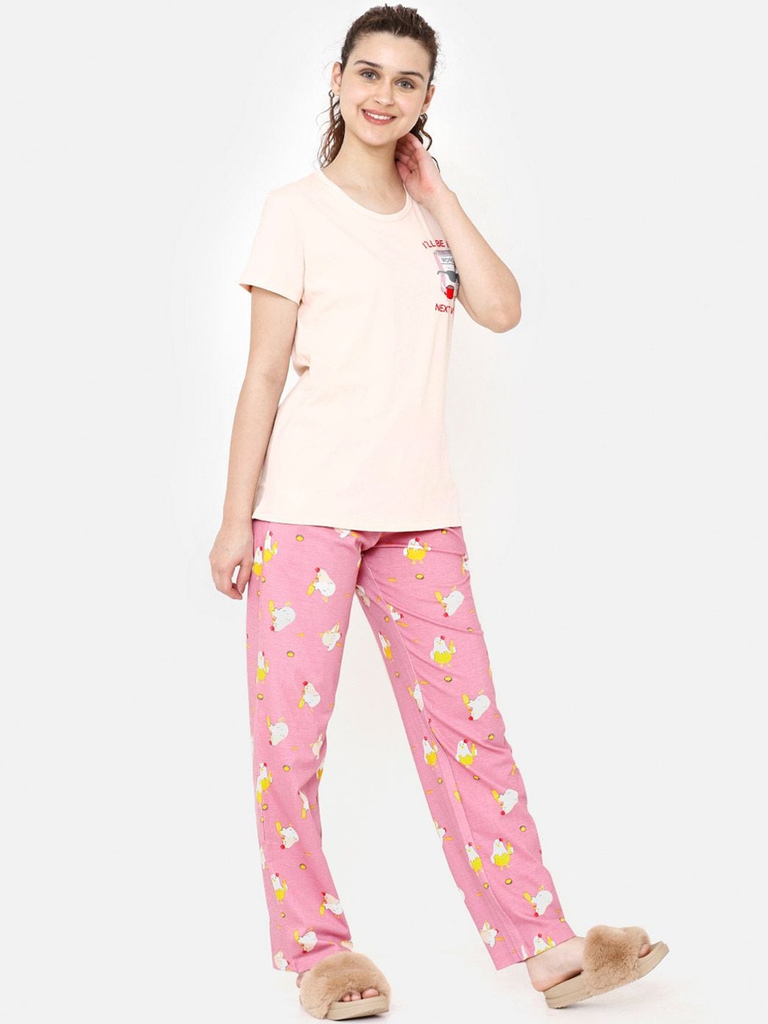 

shyaway Women Pink & White Printed Night suit