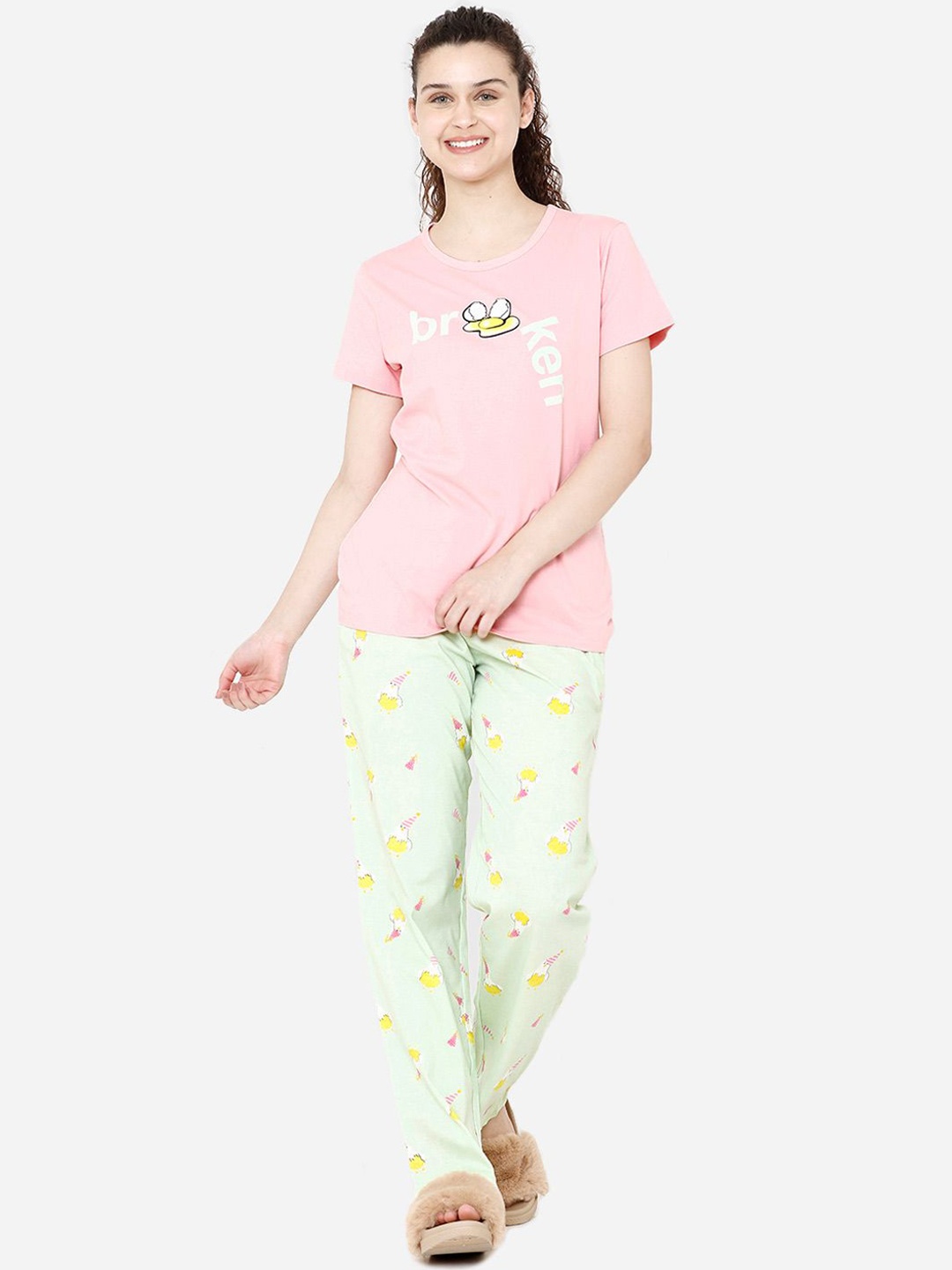 

shyaway Women Pink & Green Printed Night suit