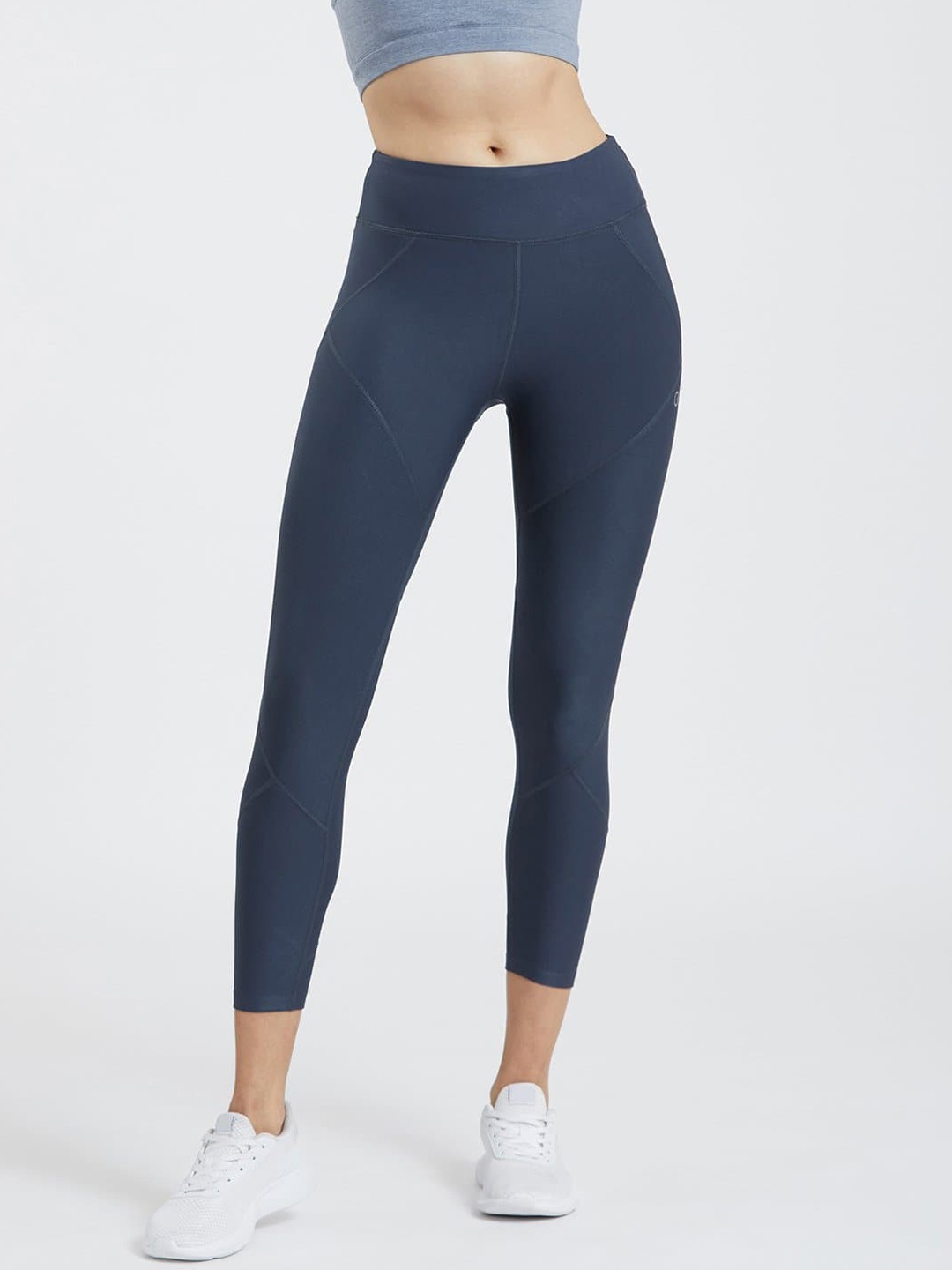 

CREEZ Women Blue Solid Rapid-Dry Training Tights