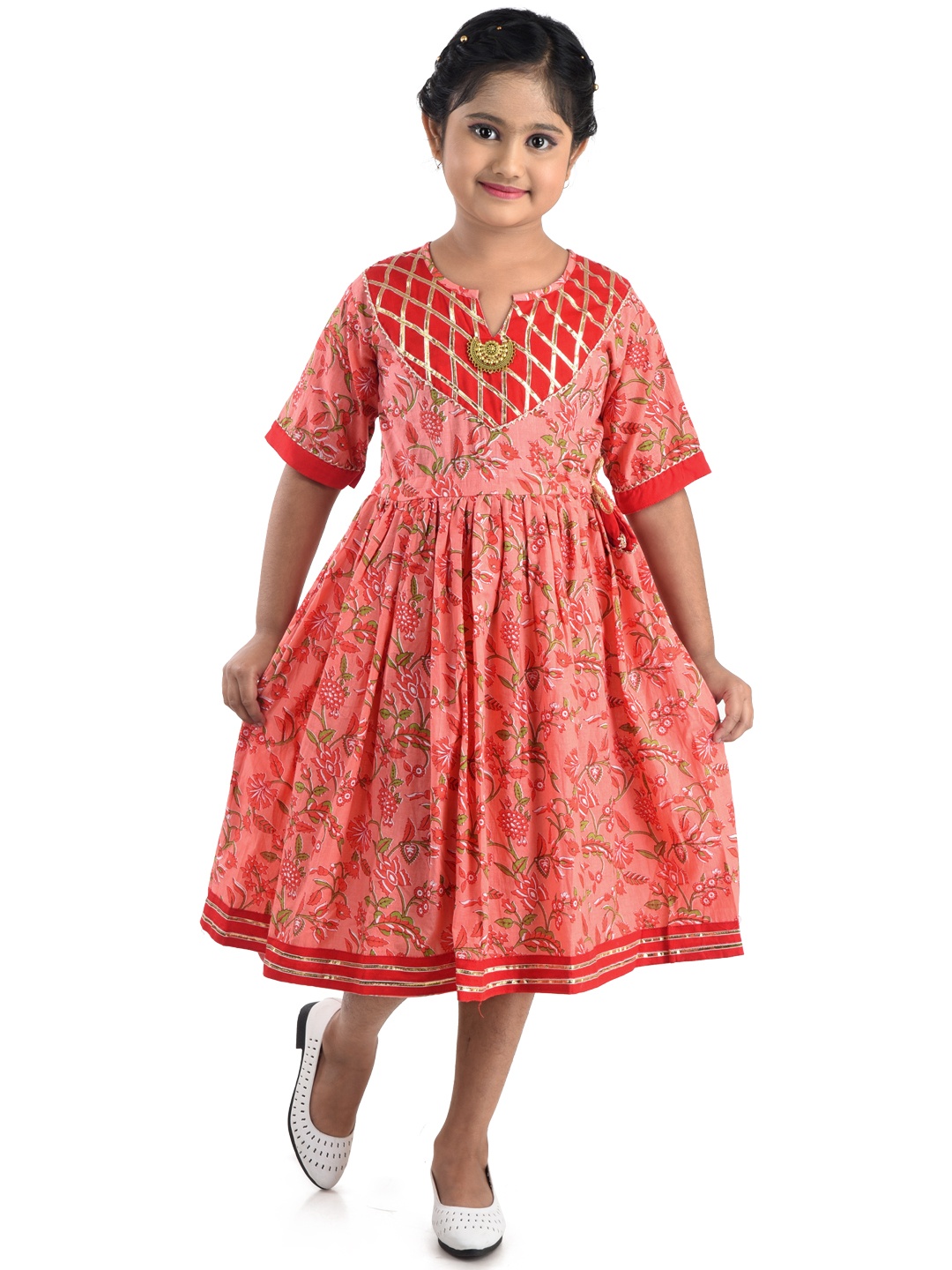 

Kinder Kids Peach-Coloured Floral Dress