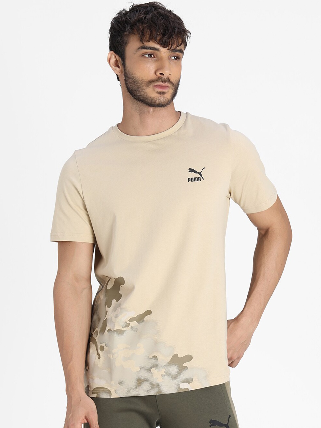 

Puma Men Beige & Grey Classics Graphic Printed T-Shirt