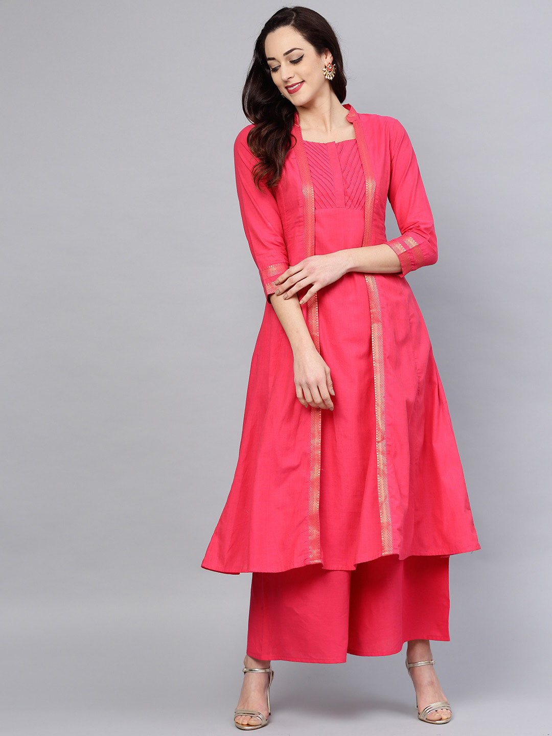 

Bhama Couture Women Fuchsia Solid Pure Cotton Kurta with Palazzos & Jacket