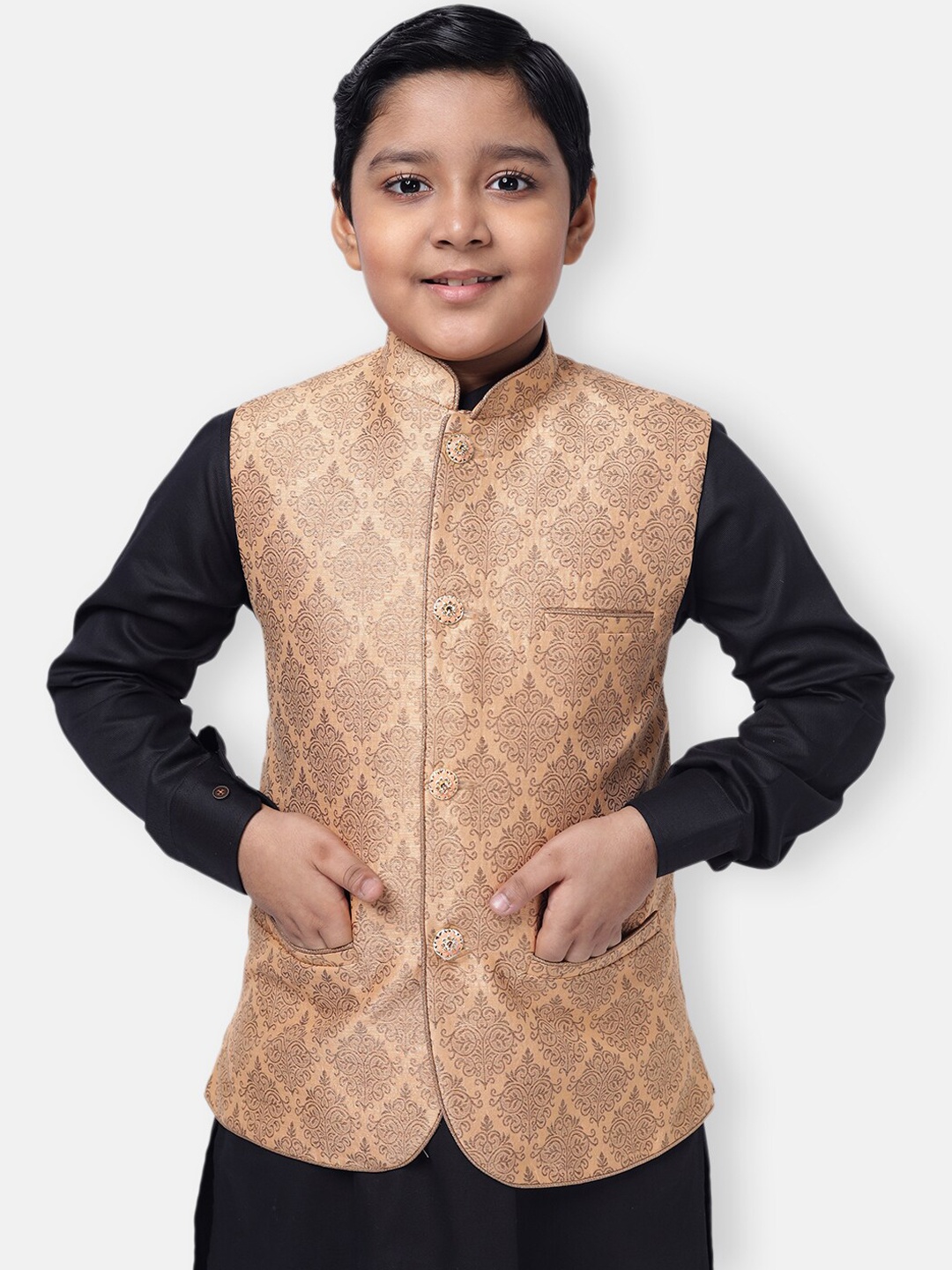 

NAMASKAR Boys Peach-Coloured & Brown Printed Pure Silk Nehru Jacket