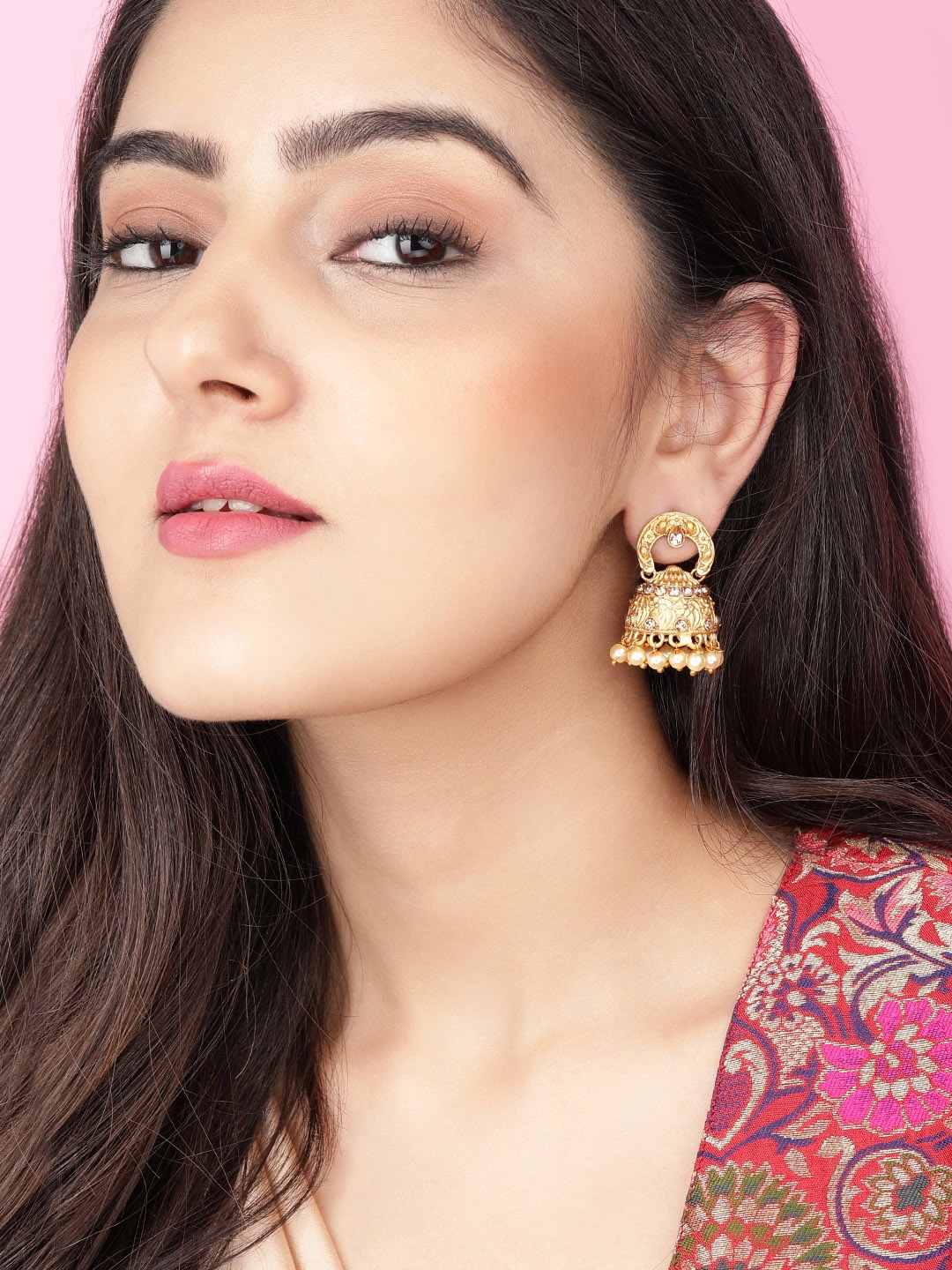 

Rubans Gold-Toned & Cream-Coloured Gold Plated Classic Jhumkas Earrings