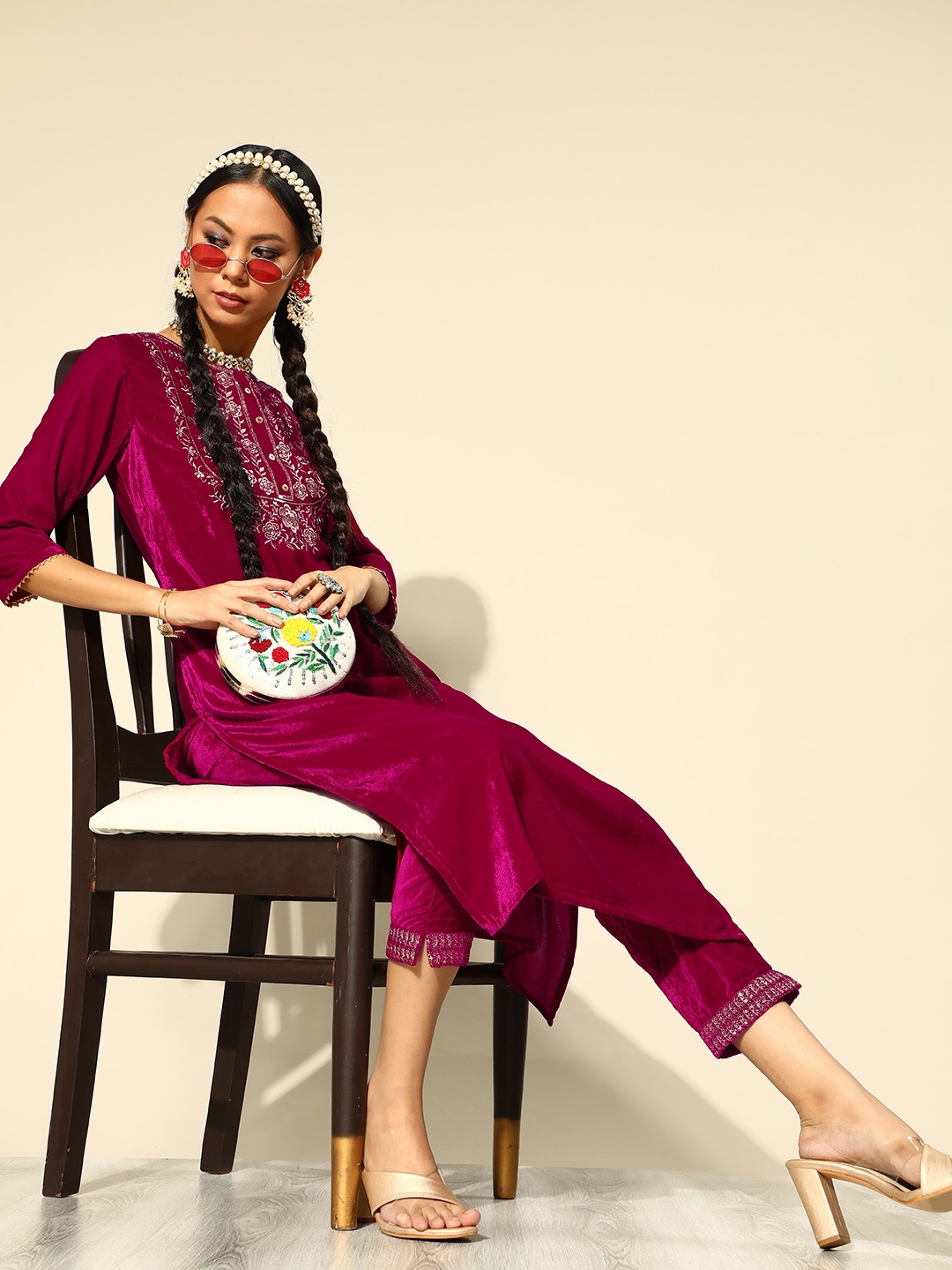 

Juniper Women Fuchsia Ethnic Motifs Embroidered Velvet Kurta with Trousers