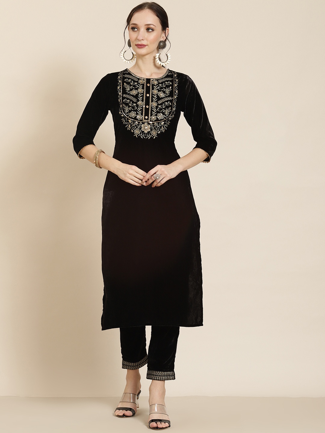 

Juniper Ethnic Motifs Velvet Kurta Set, Black
