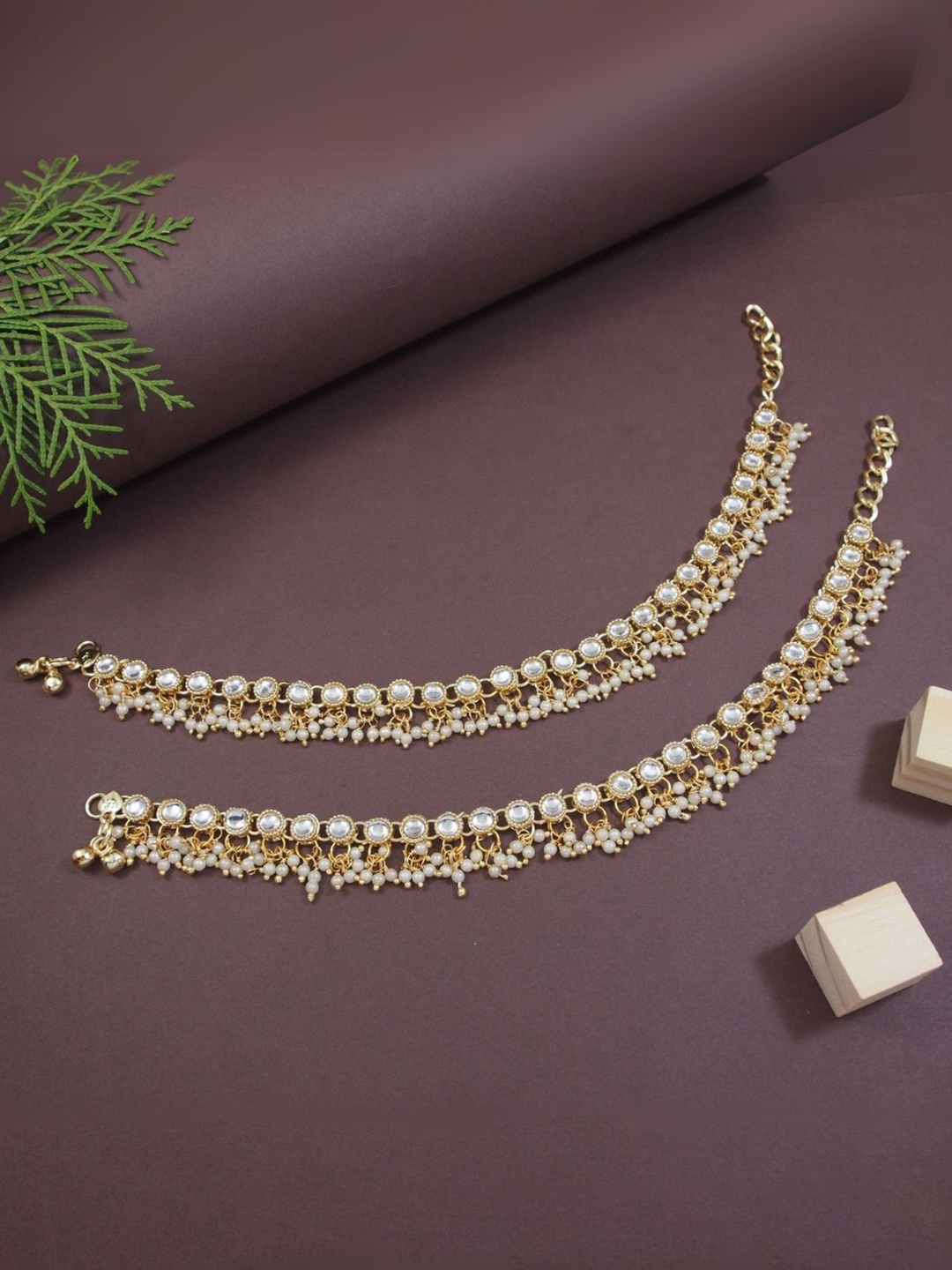 

I Jewels Set of 2 Gold Plated Pearl Studded & Beaded Anklets