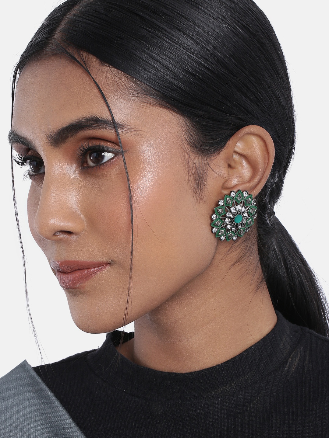 

I Jewels Green & Silver-Toned Circular Studs Earrings