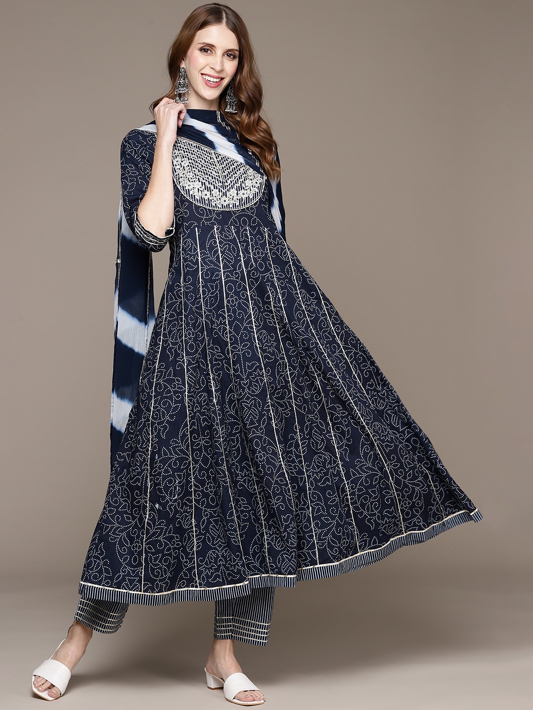 

Ishin Women Navy Blue Floral Embroidered Regular Pure Cotton Kurta with Trousers & With Dupatta