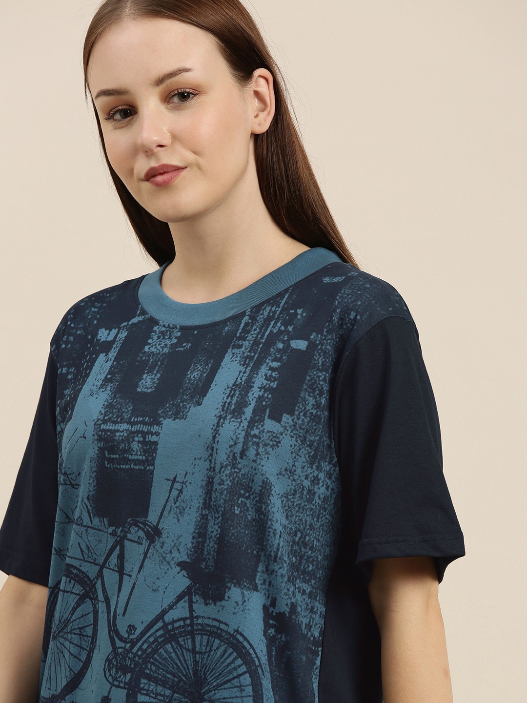 

Difference of Opinion Women Blue Printed Pure Cotton Oversized T-shirt