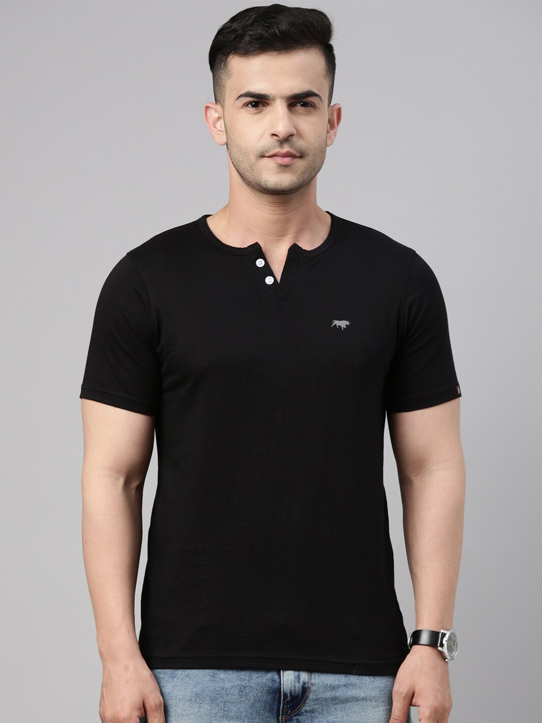 

Bushirt Men Black Pure Cotton Henley Neck Pure Cotton T-shirt