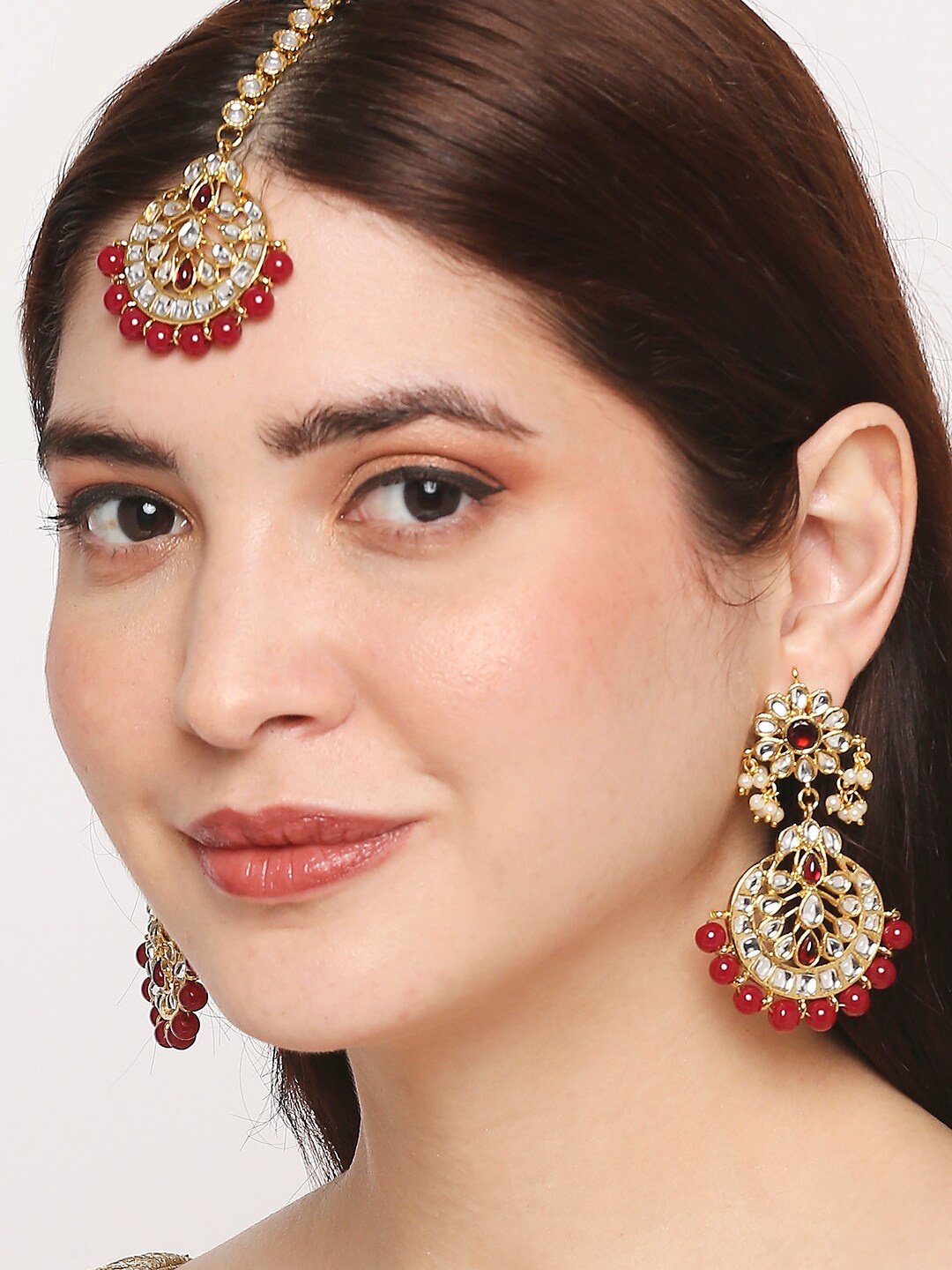

OOMPH Gold-Toned & Red Kundan-Studded & Beaded Jadau Jewellery Set