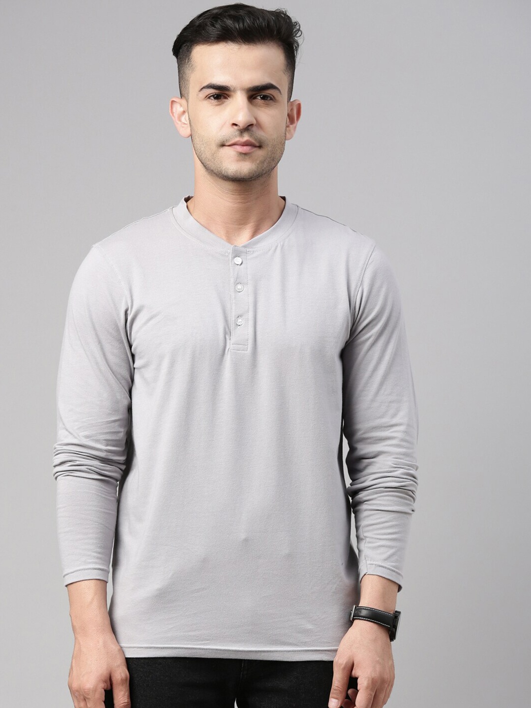 

Bushirt Men Grey Pure Cotton Henley Neck T-shirt