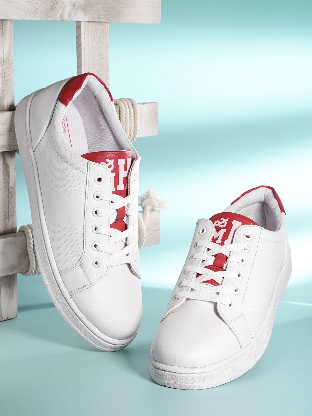 

Mast & Harbour Men White & Red Perforated Sneakers