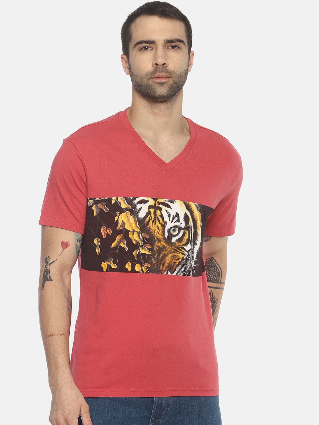 

Wolfpack Men Pink Printed V-Neck T-shirt