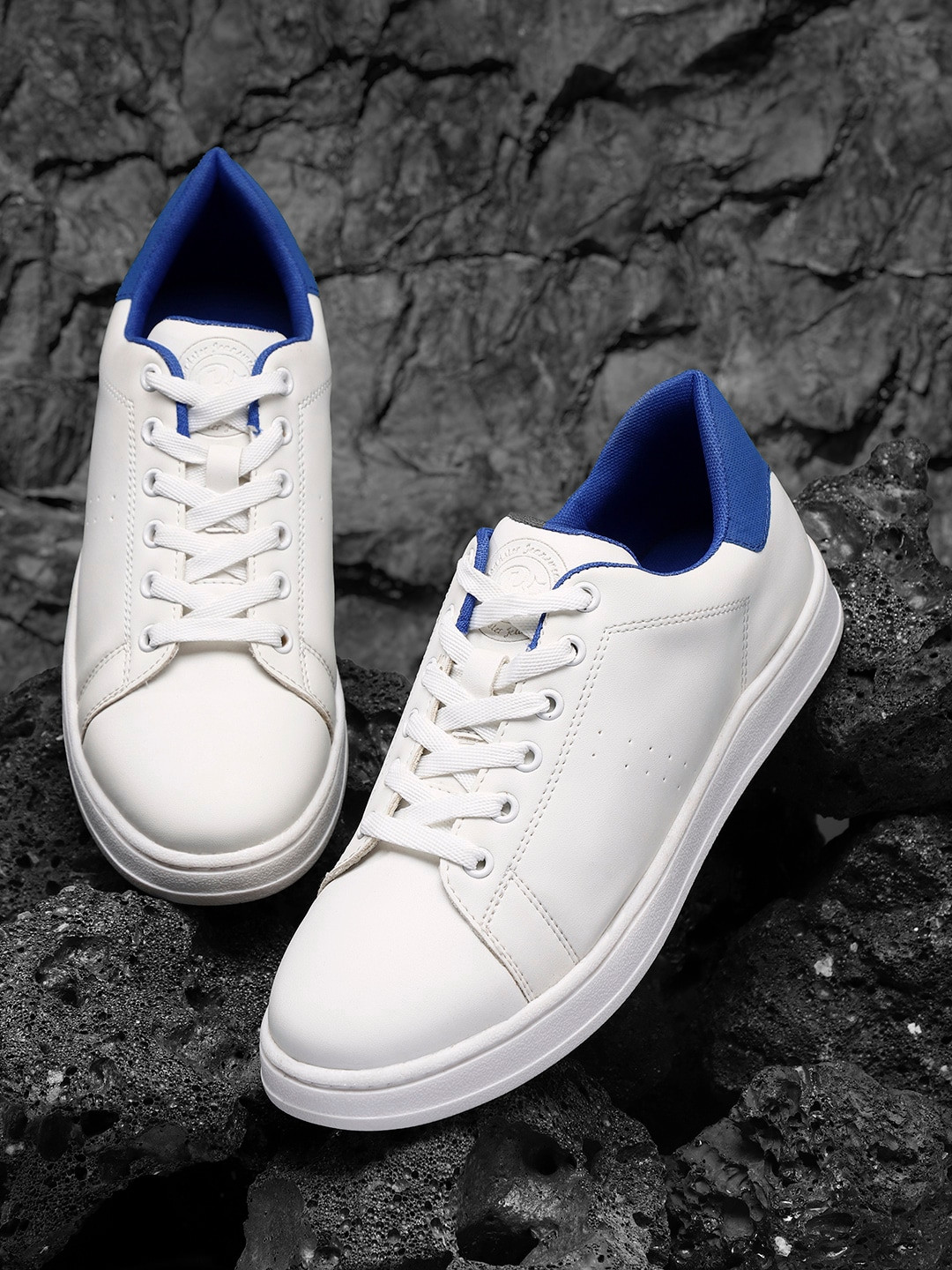 

The Roadster Lifestyle Co Men White Solid Sneakers