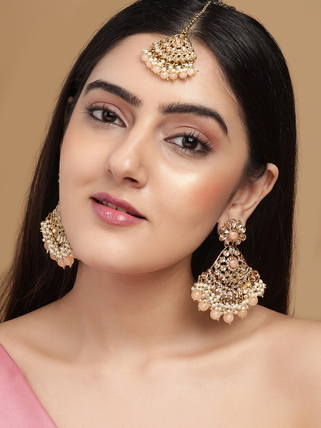 

Rubans Gold-Plated & Peach Kundan-Studded & Beaded Jewellery Set