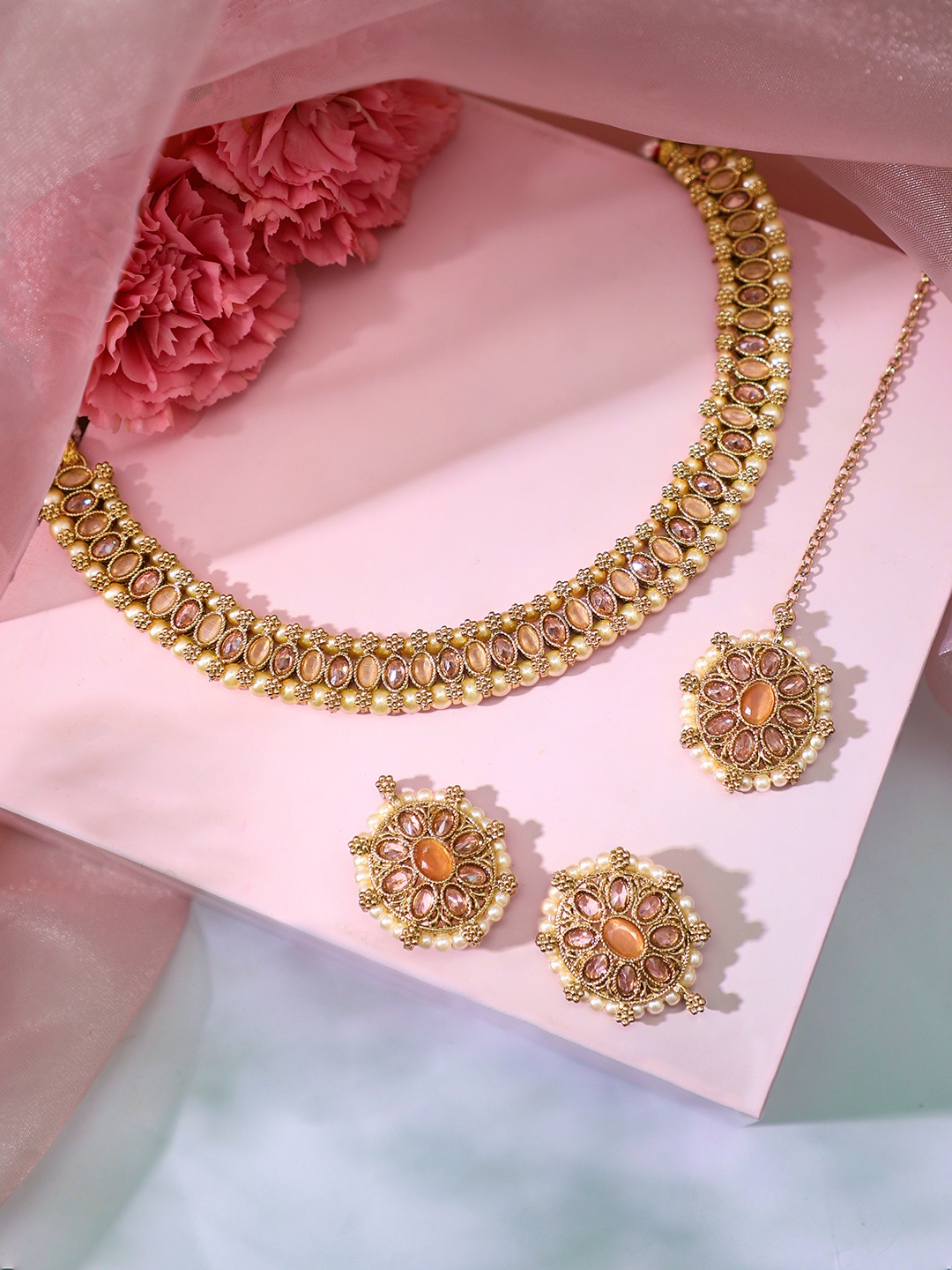 

Rubans Gold-Plated White & Peach-Coloured Stone-Studded & Beaded Jewellery Set