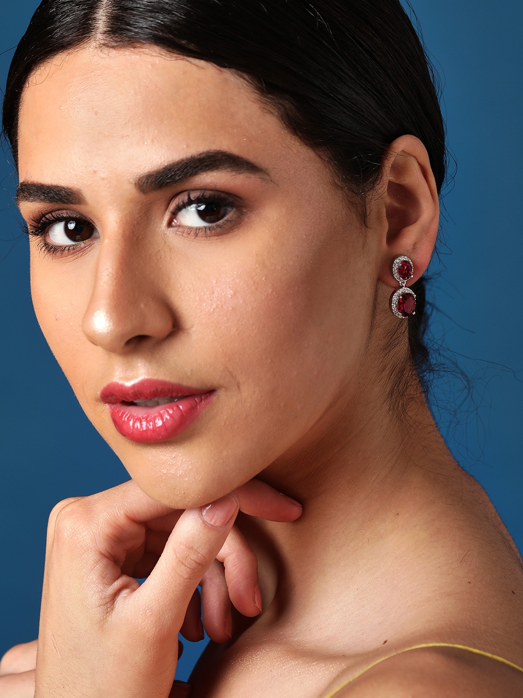 

Rubans Silver-Toned & Red American Diamond Studded Silver-Plated Classic Drop Earrings