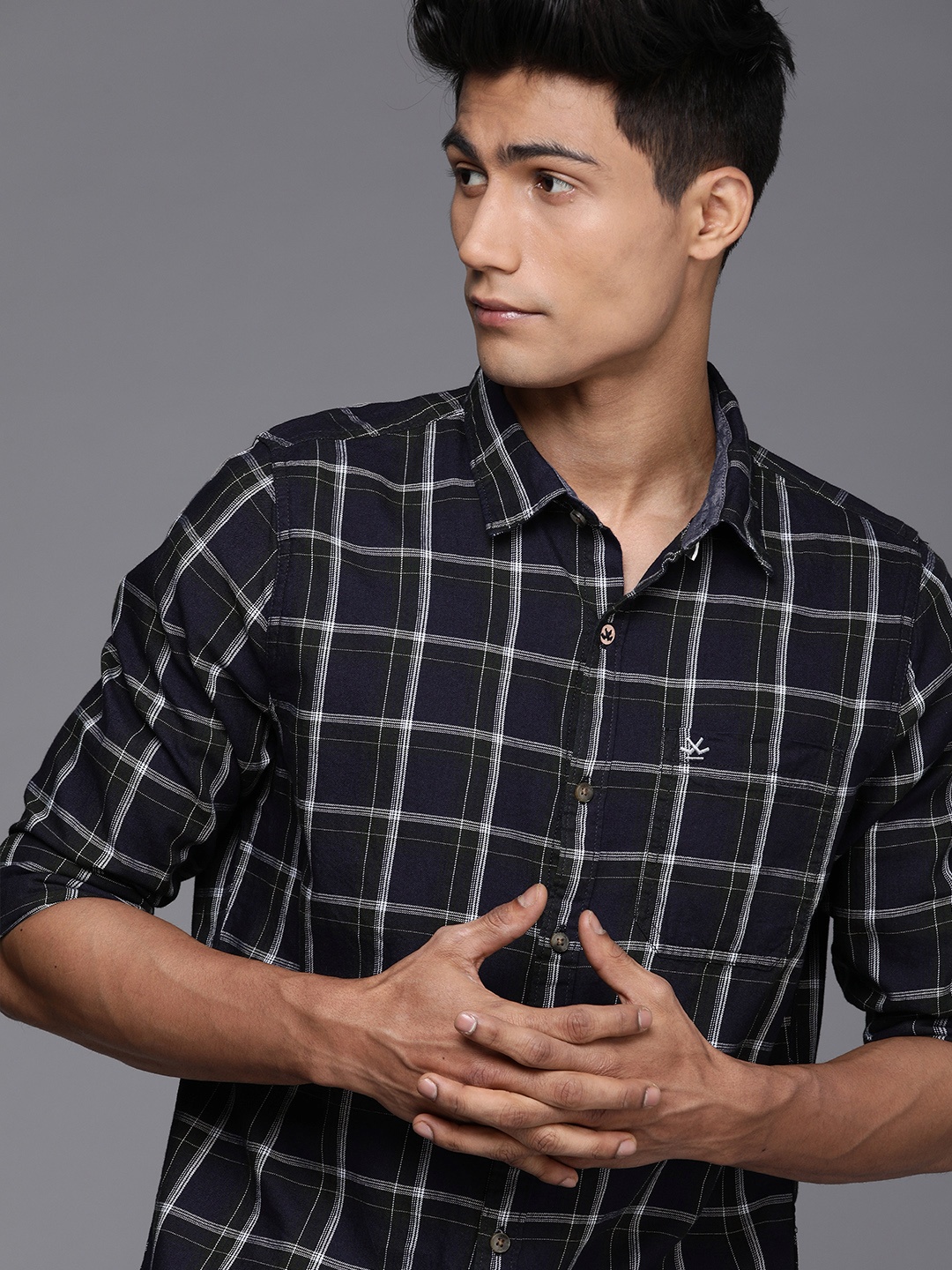 

WROGN Men Black & White Slim Fit Checked Pure Cotton Casual Shirt