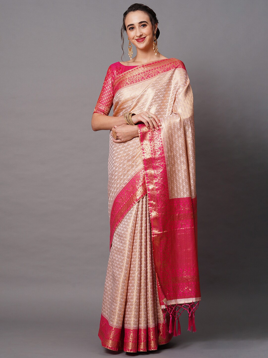 

Mitera Peach-Coloured & Magenta Woven Design Silk Blend Banarasi Saree