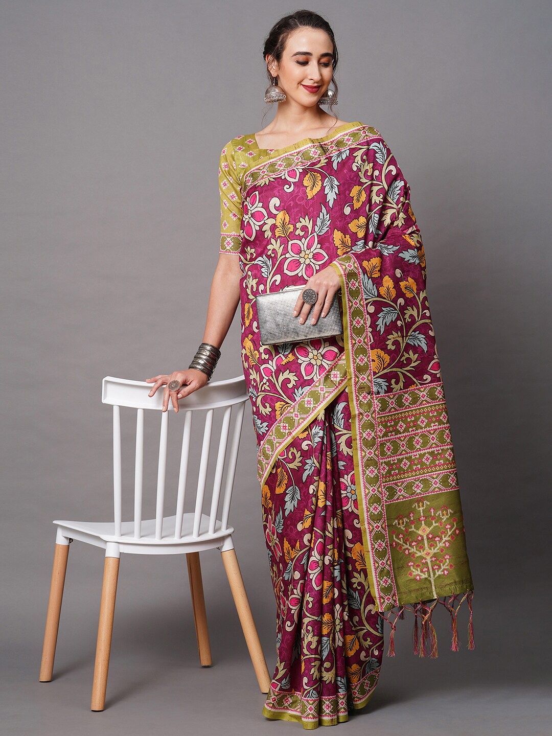 

Mitera Magenta & Green Floral Printed Art Silk Saree