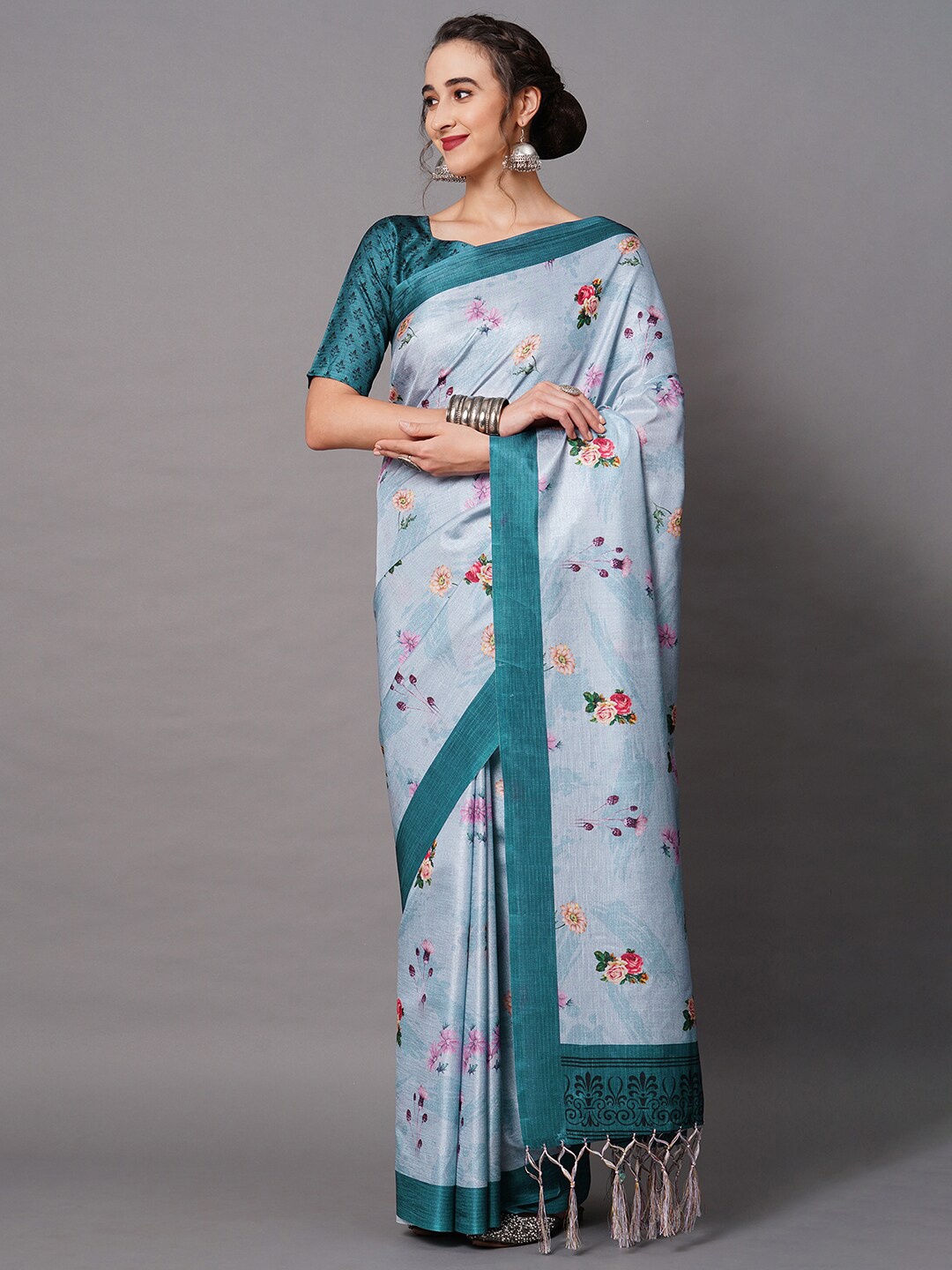 

Mitera Grey & Green Floral Printed Silk Blend Saree