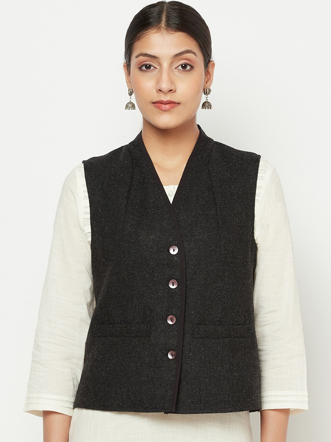 

Fabindia Women Grey Solid Woollen Waistcoat