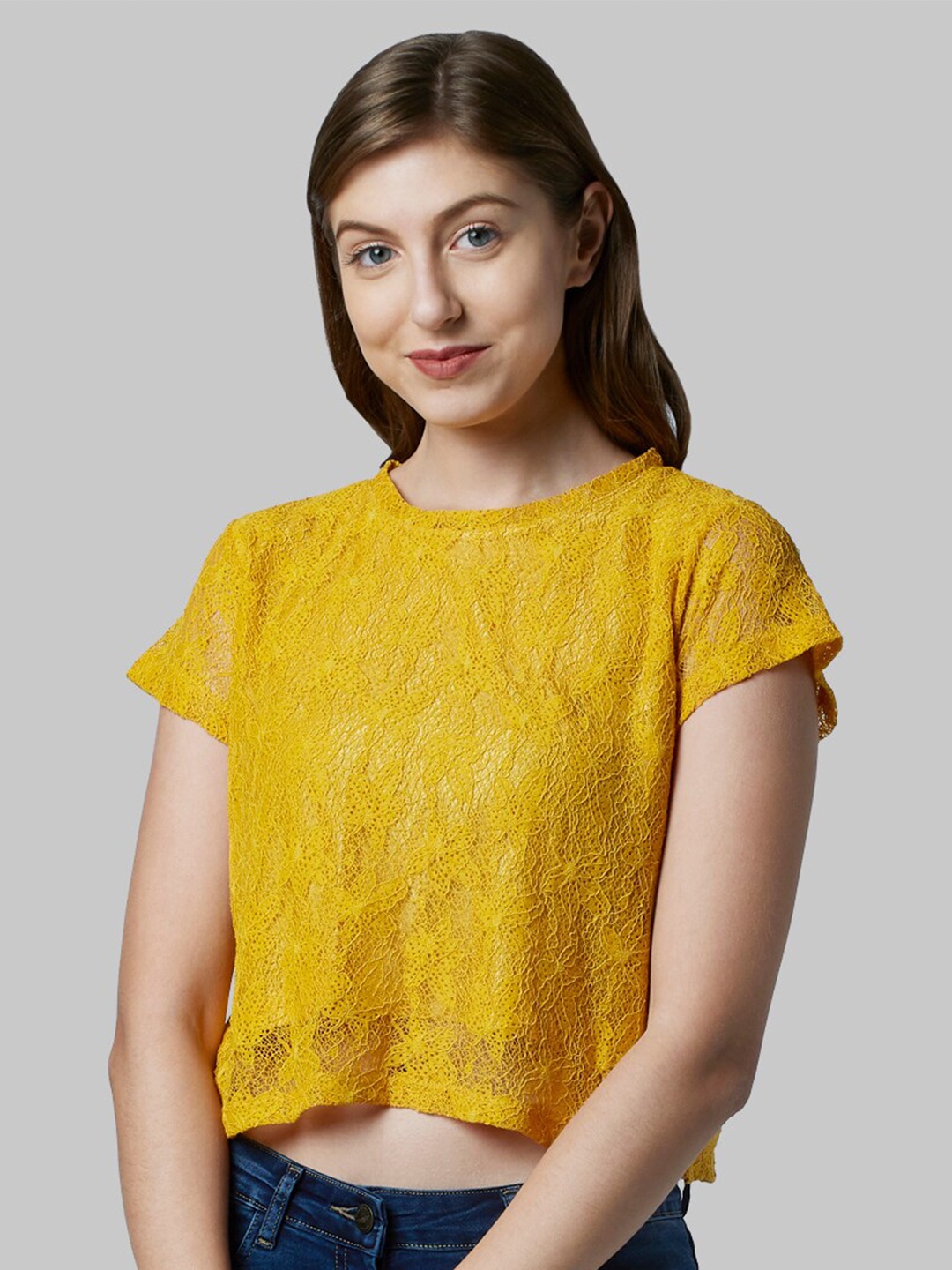 

Park Avenue Woman Yellow Cropped T-shirt