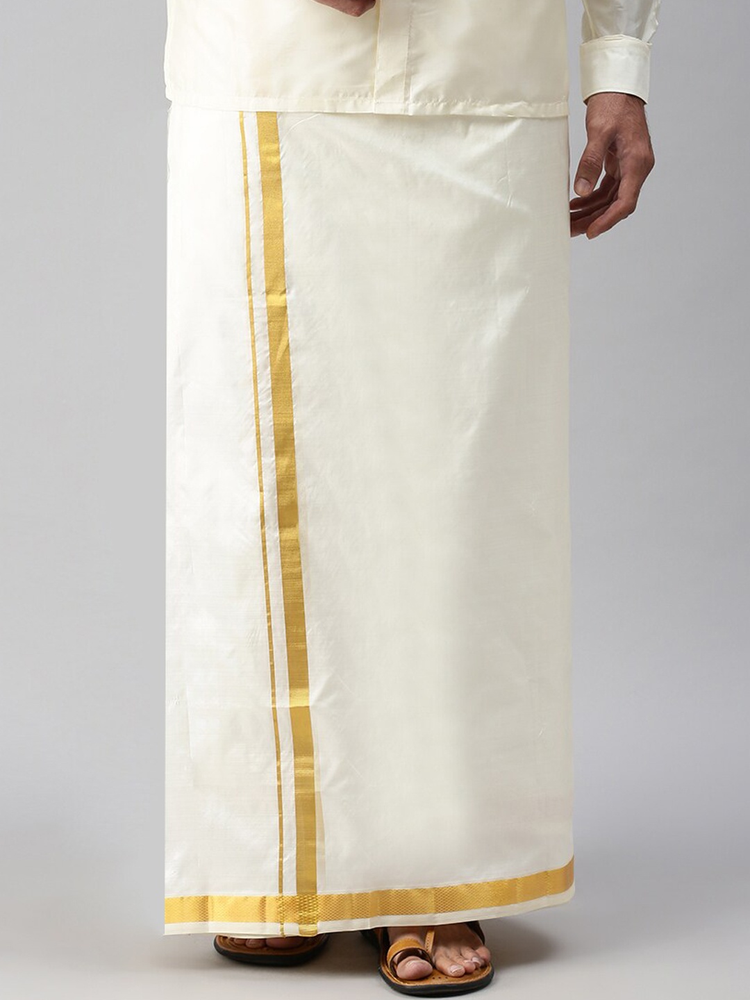 

Ramraj Men Cream-Coloured Solid Pure Silk Dhoti