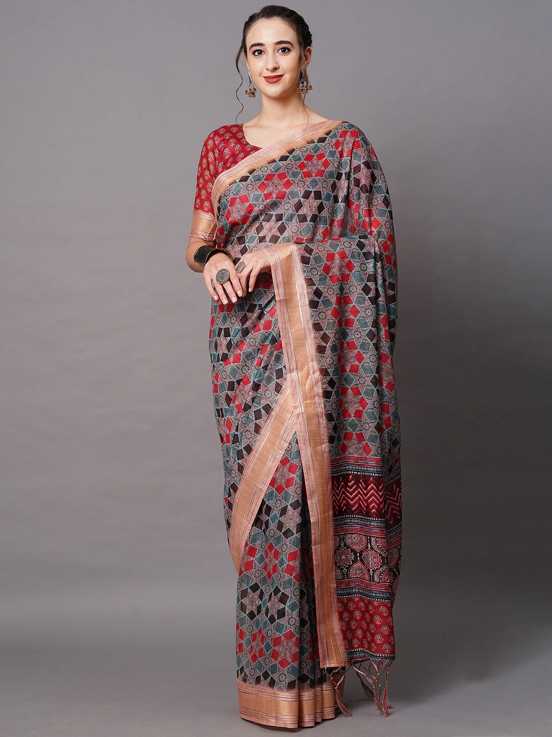 

Mitera Grey & Red Linen Blend Ethnic Motifs Printed Saree