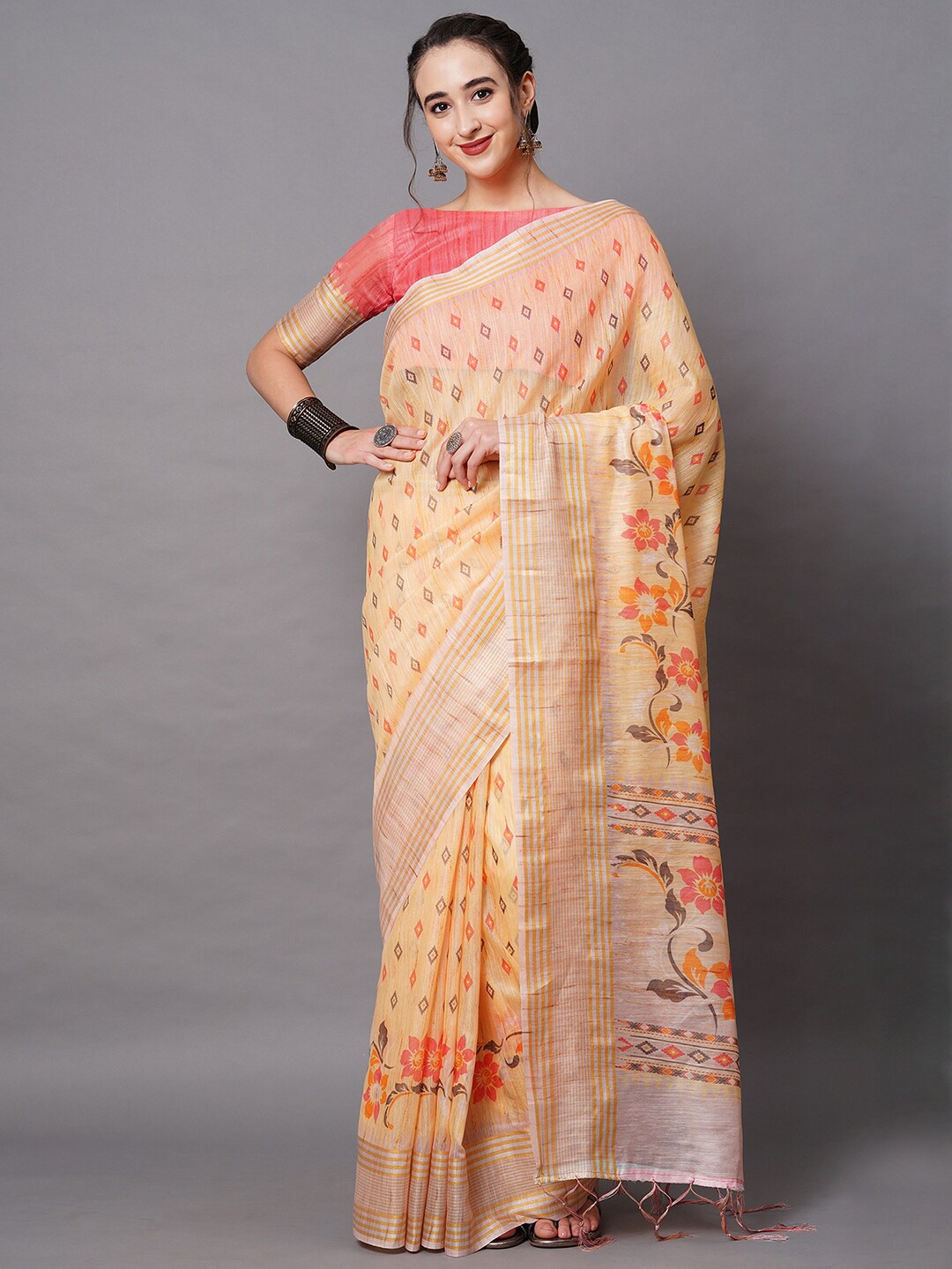 

Mitera Yellow & Pink Linen Blend Geometric Printed Saree