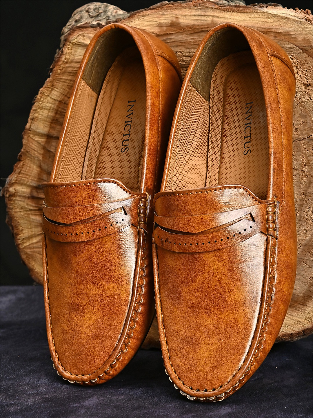 

INVICTUS Men Tan Suede Loafers