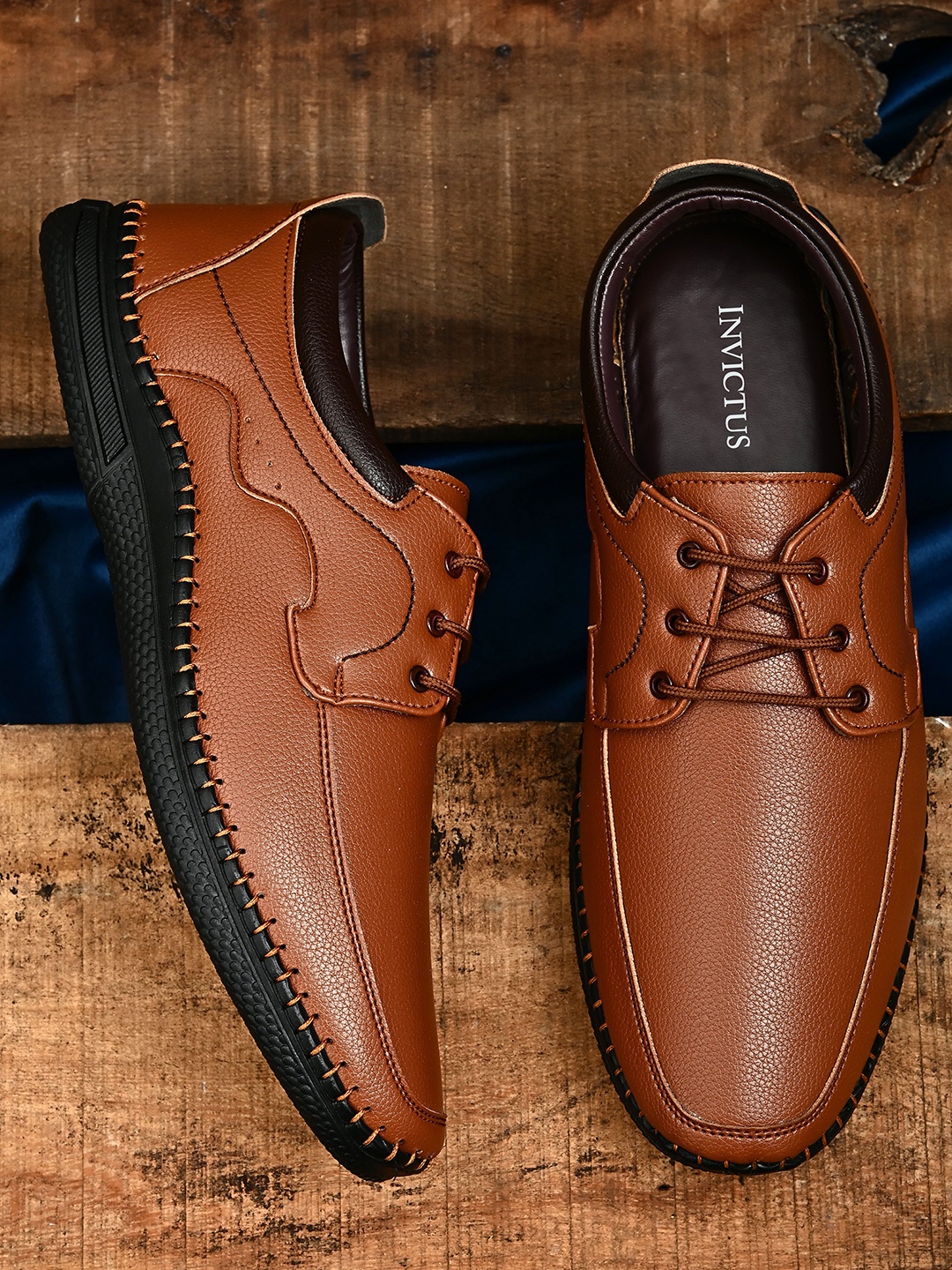 

INVICTUS Men Tan Suede Derbys