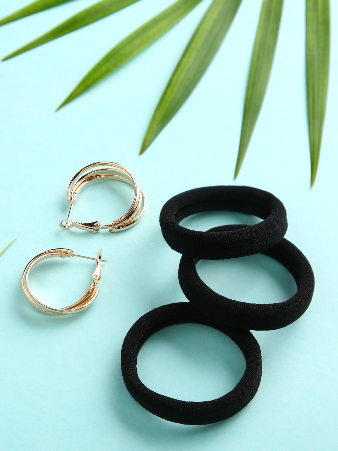 

justpeachy Gold-Toned Contemporary Drop Earrings