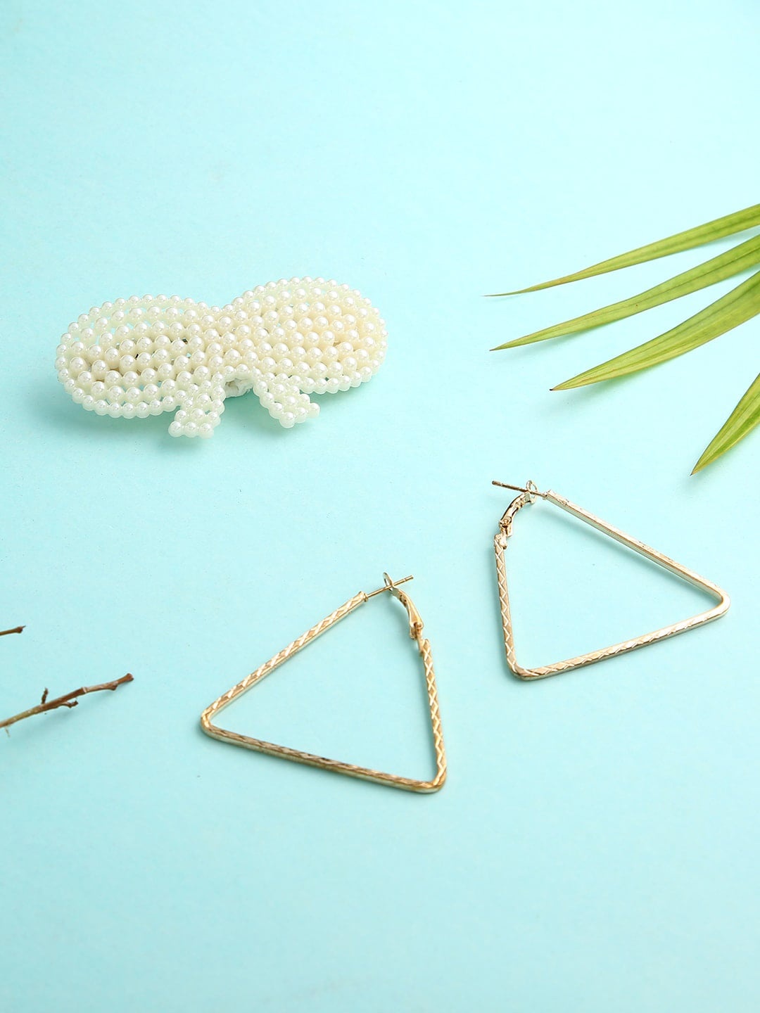 

justpeachy Gold-Toned Geometric Hoop Earrings with Clip