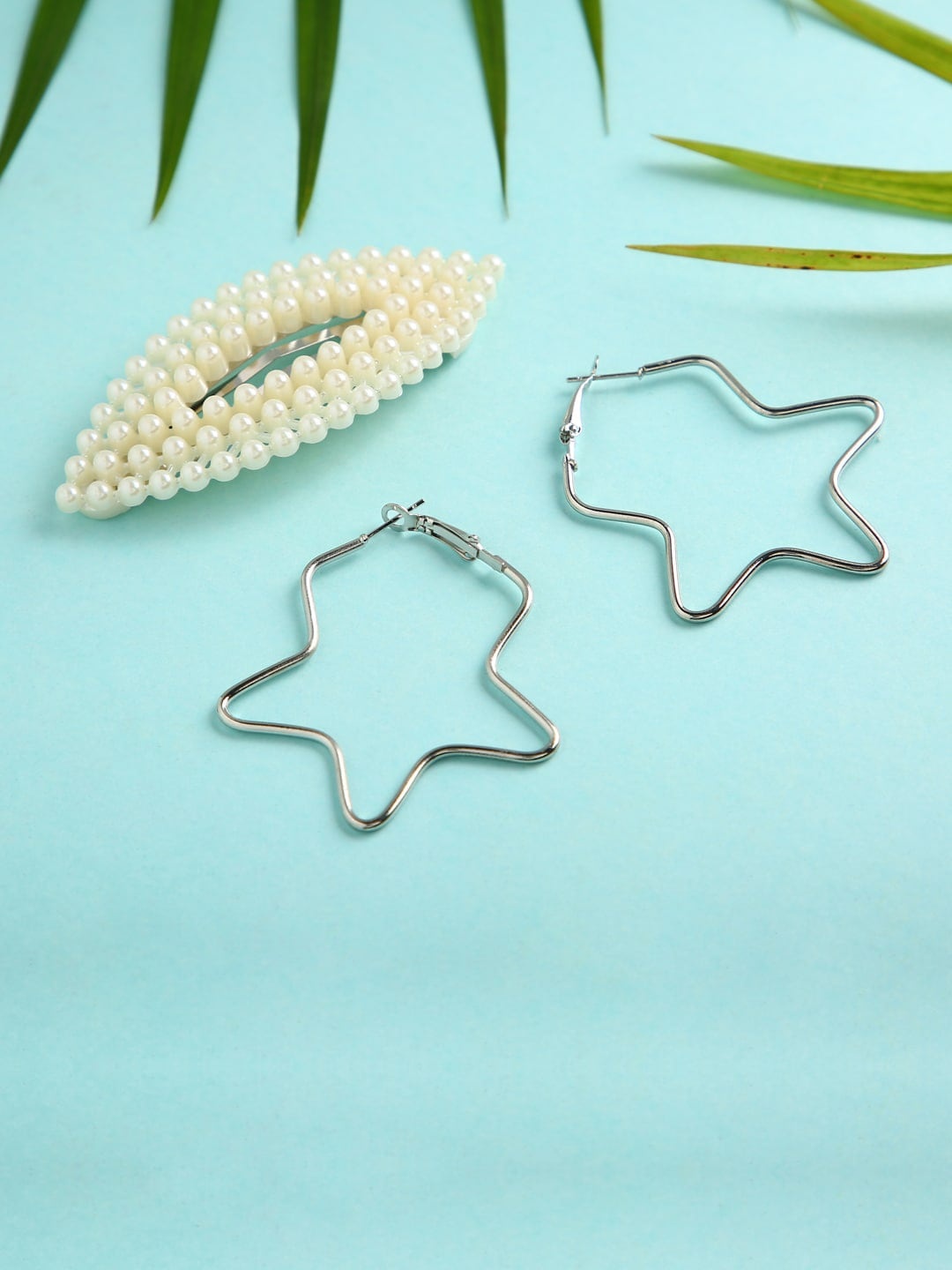 

justpeachy Silver-Toned Contemporary Hoop Earrings