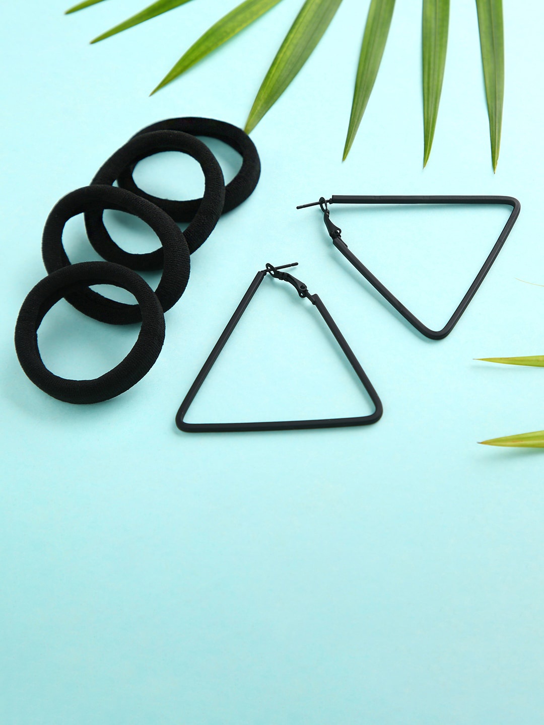 

justpeachy Black Triangular Hoop Earrings With 6 Ponytail Holder