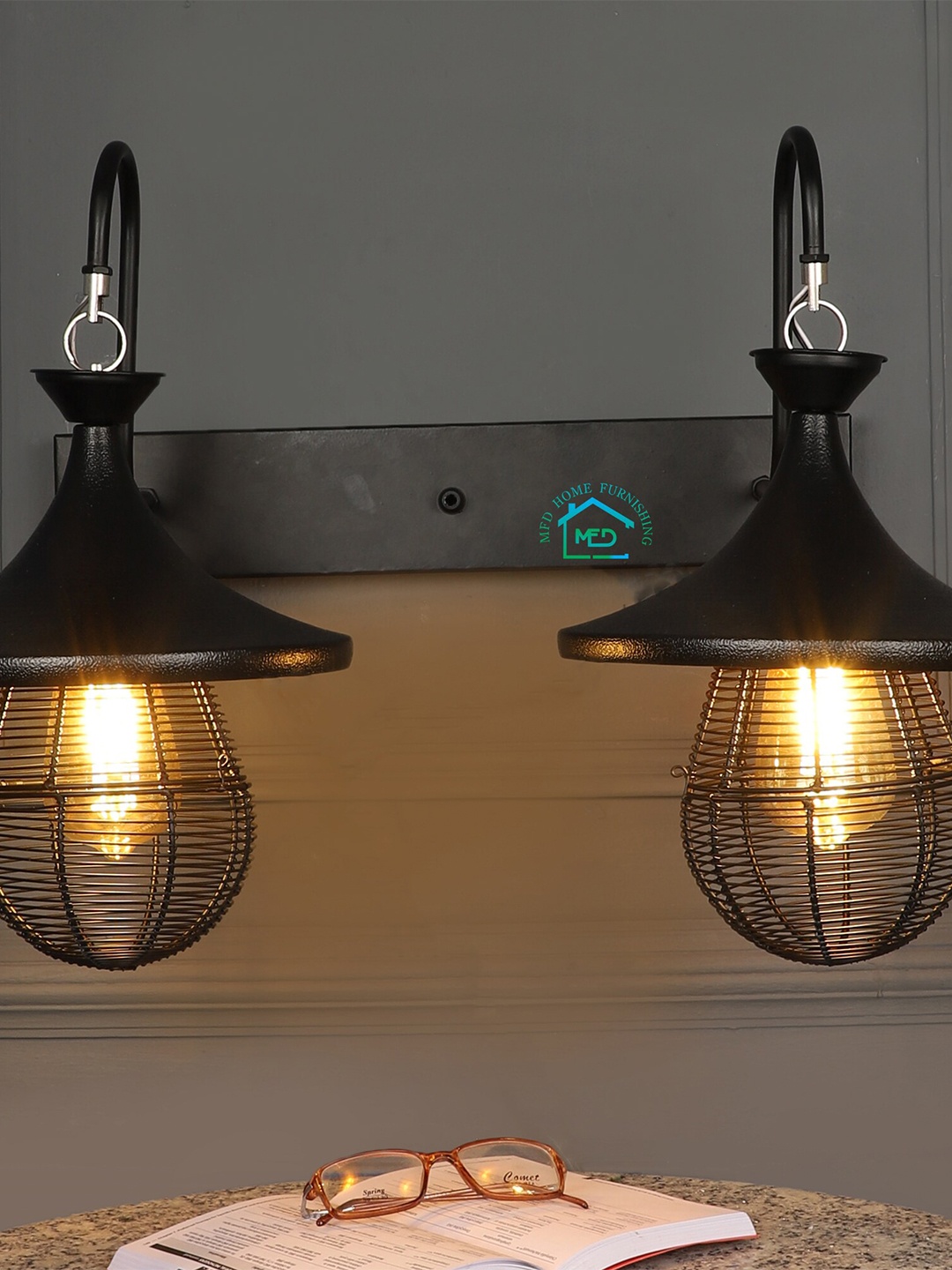 

MFD HOME FURNISHING Black Quirky Wall Lamp