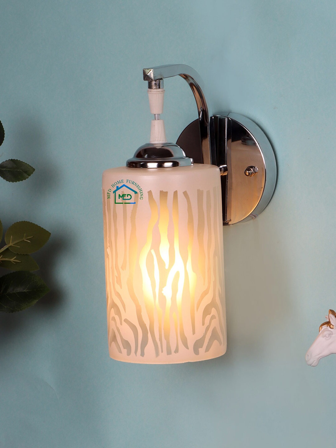 

MFD HOME FURNISHING White & Silver-Toned Printed Cylinder Shaped Wall Lamp