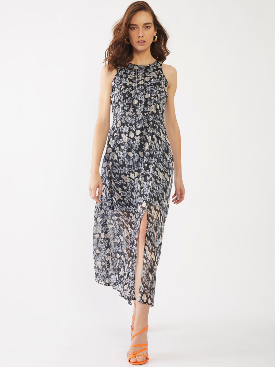 

Zink London Black Floral Maxi Dress