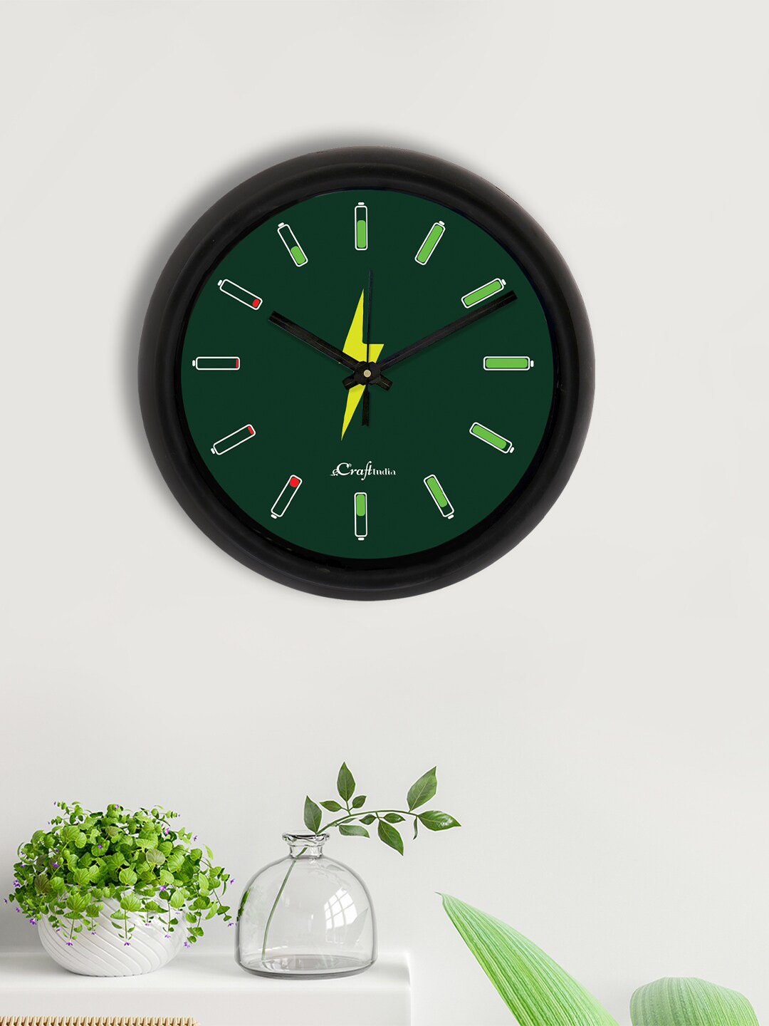 

eCraftIndia Green & Black Printed Contemporary AnalogueWall Clock