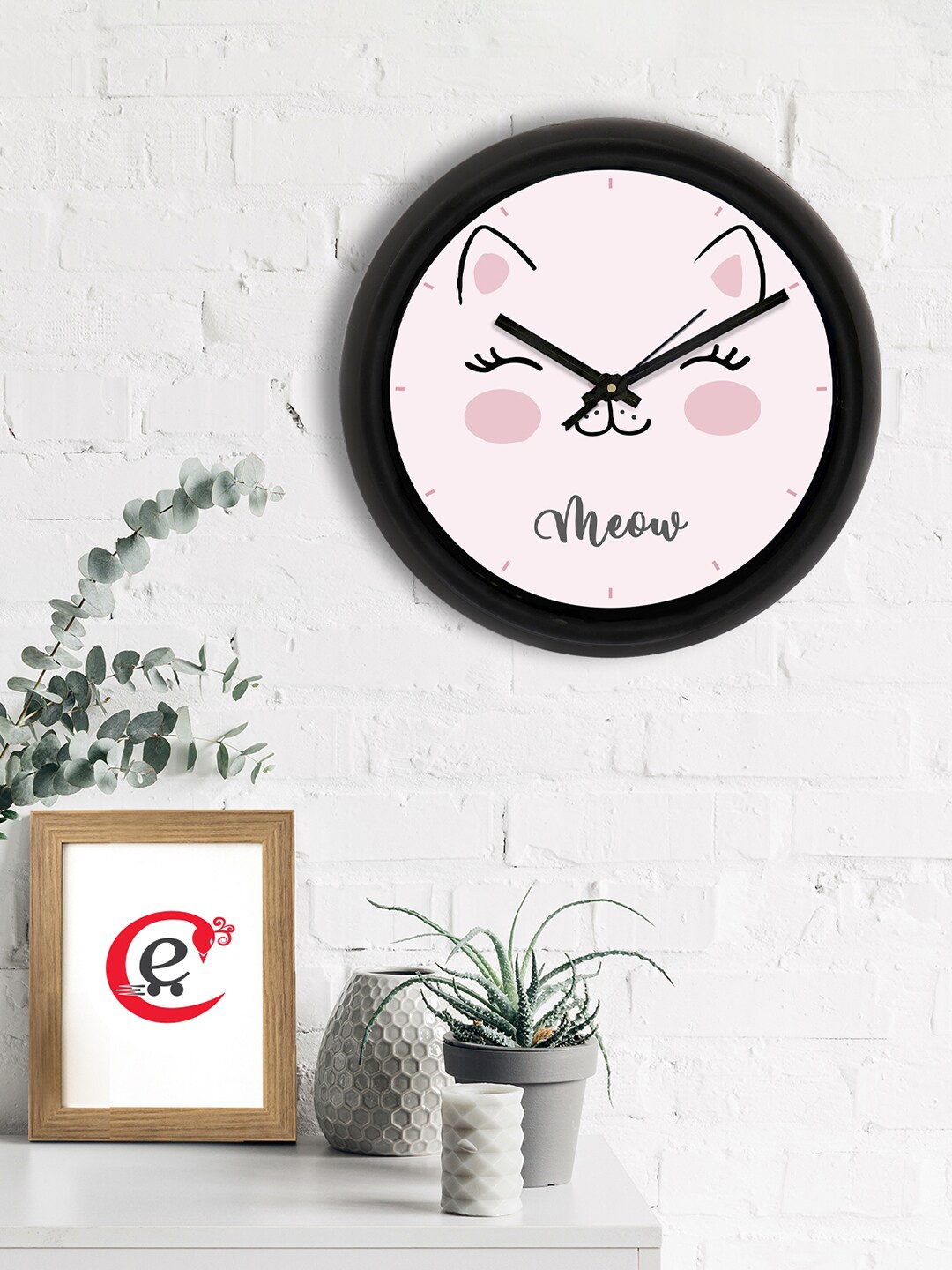 

eCraftIndia Pink & Black Printed Contemporary Analogue Wall Clock