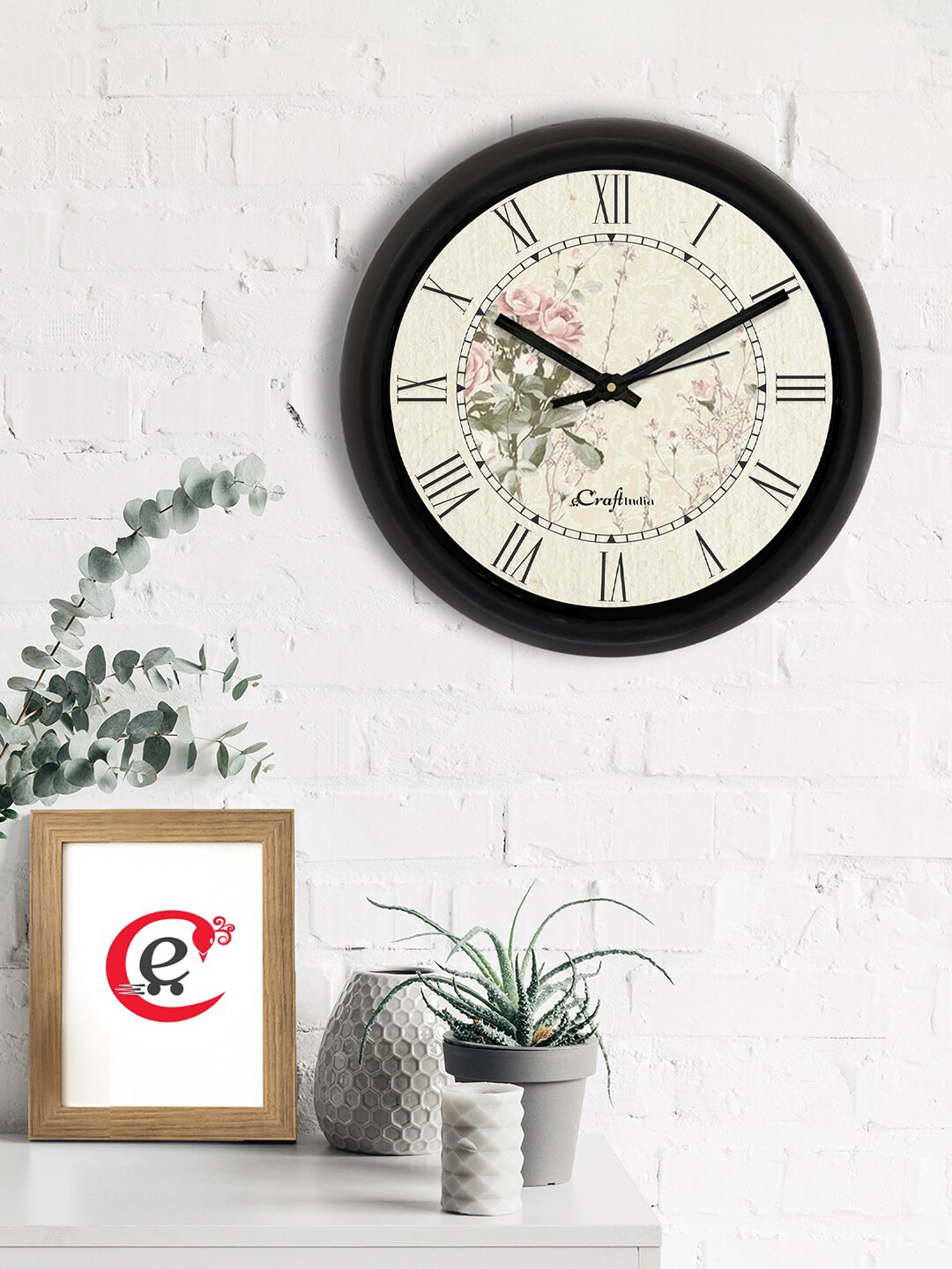 

eCraftIndia Beige & Black Floral Printed Contemporary Analogue Wall Clock