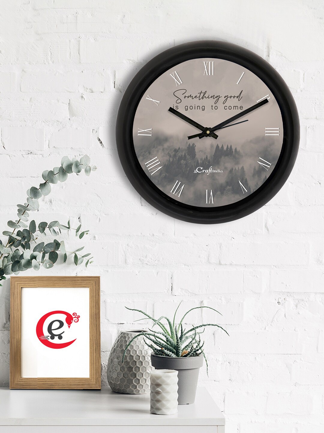 

eCraftIndia Grey & Black Printed Contemporary Analogue Wall Clock
