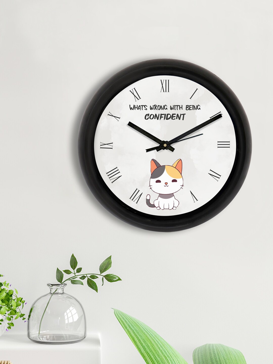 

eCraftIndia White & Black Printed Contemporary Analogue Wall Clock