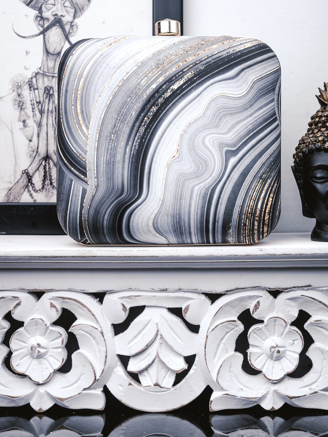 

NR By Nidhi Rathi White & Grey Printed Box Clutch