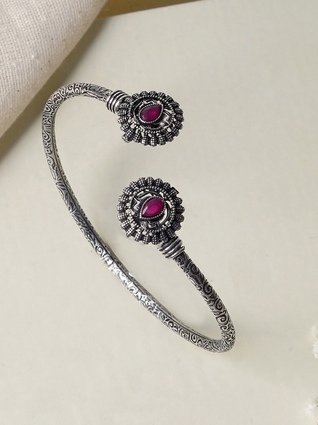 

TEEJH Women Silver-Toned & Red Oxidised Bangle-Style Bracelet