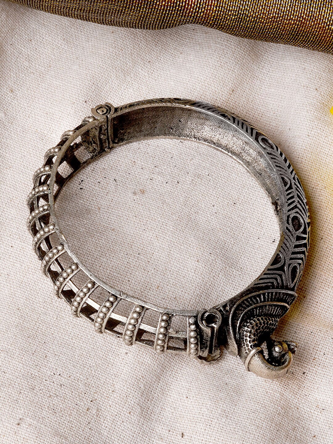 

TEEJH Oxidised Silver-Plated Bangle